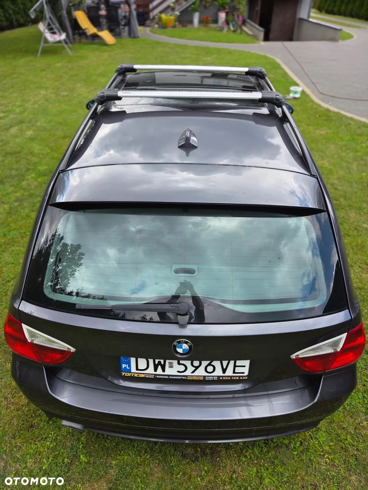 BMW Seria 3 320d DPF Touring - 8