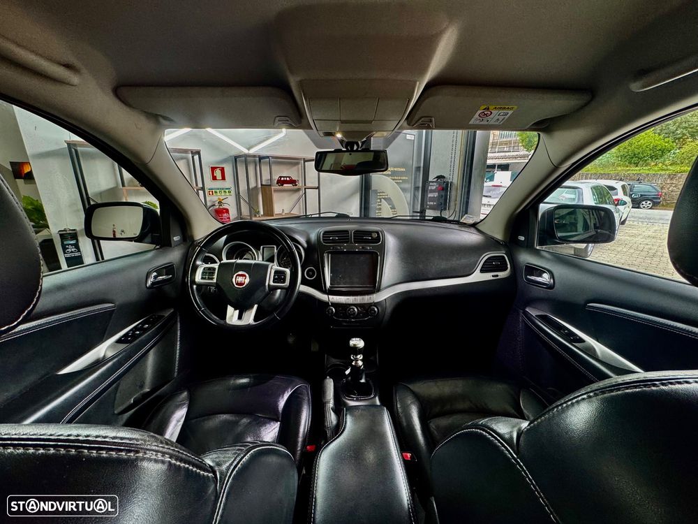 Fiat Freemont 2.0 M-Jet Urban - 9