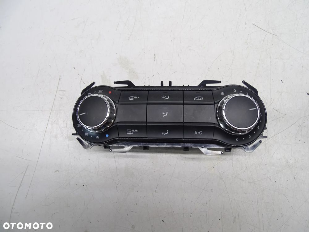 Mercedes CLA W117 Panel klimatyzacji 2469008215 - 1