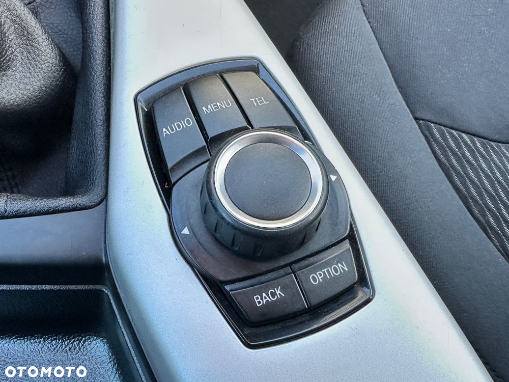 BMW Seria 1 - 22