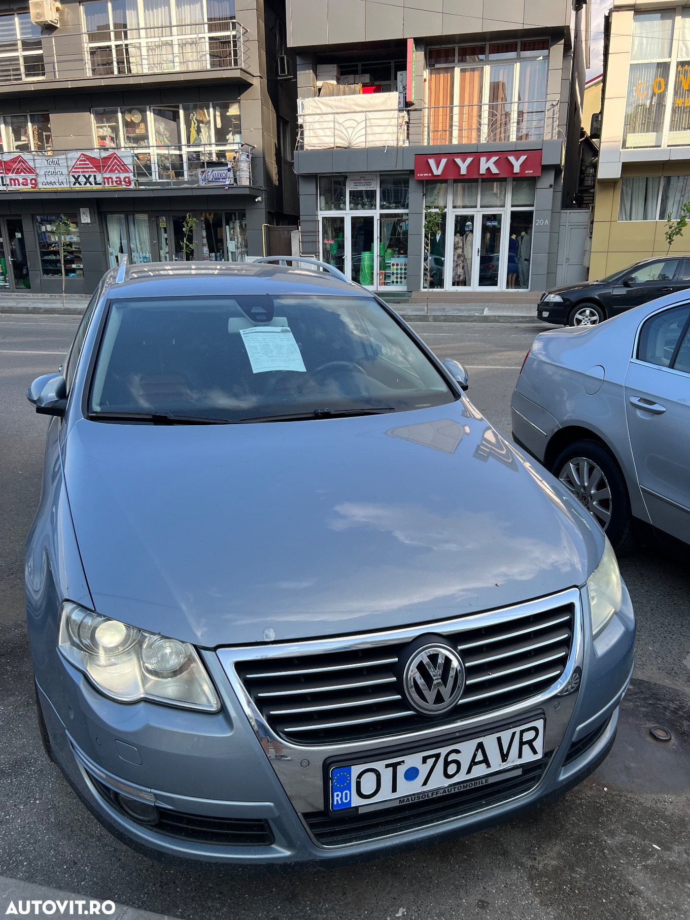 Volkswagen Passat Variant 2.0 TDI Sportline DPF - 2