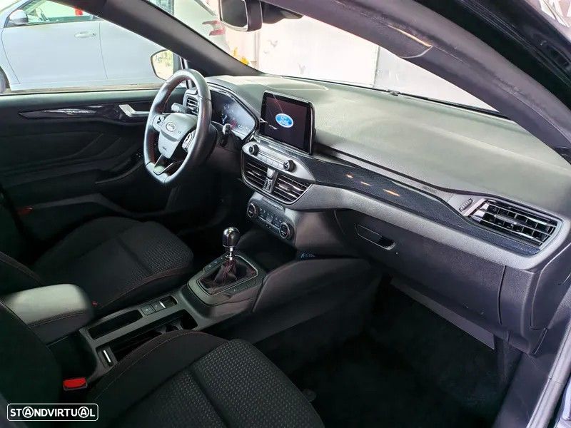 Ford Focus SW 1.5 TDCi EcoBlue ST-Line - 10