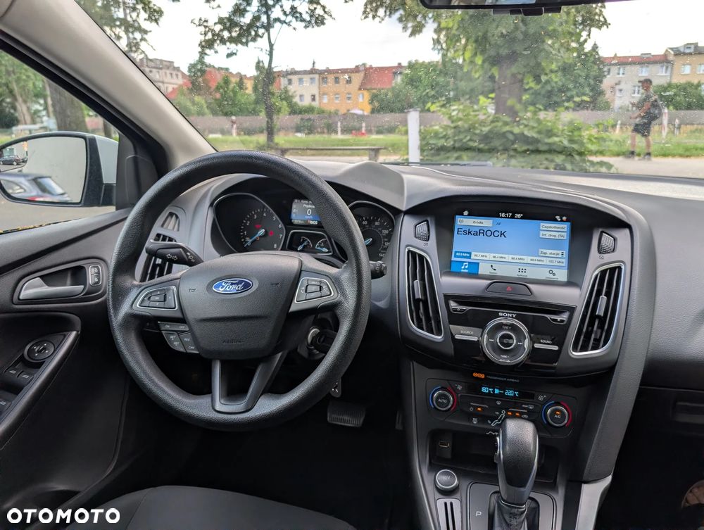 Ford Focus - 11