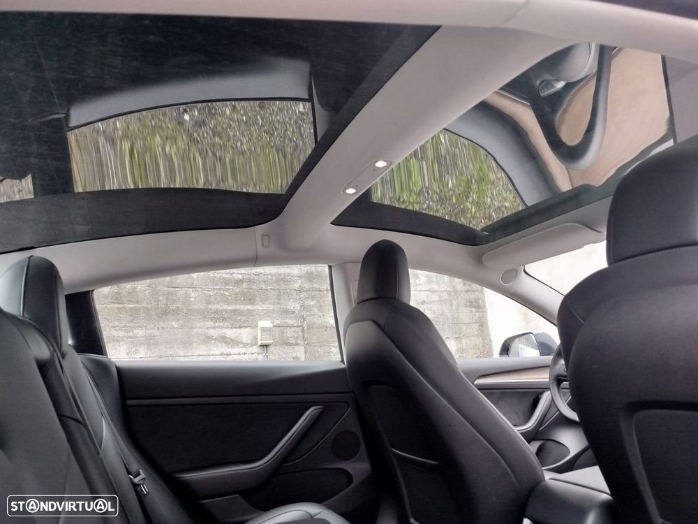 Tesla Model 3 Standard Range Plus RWD - 4