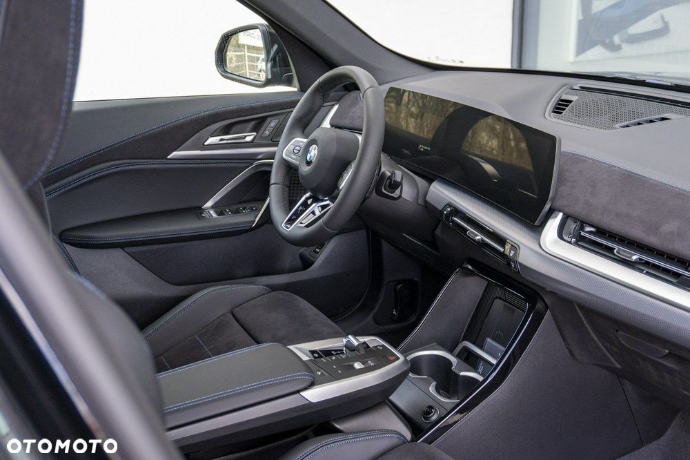 BMW X1 sDrive18i - 23