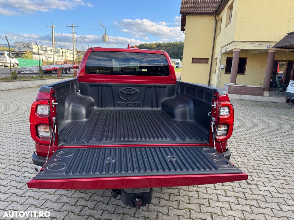 Toyota Hilux 2.8D 204CP 4x4 Double Cab AT MHEV Executive - 4