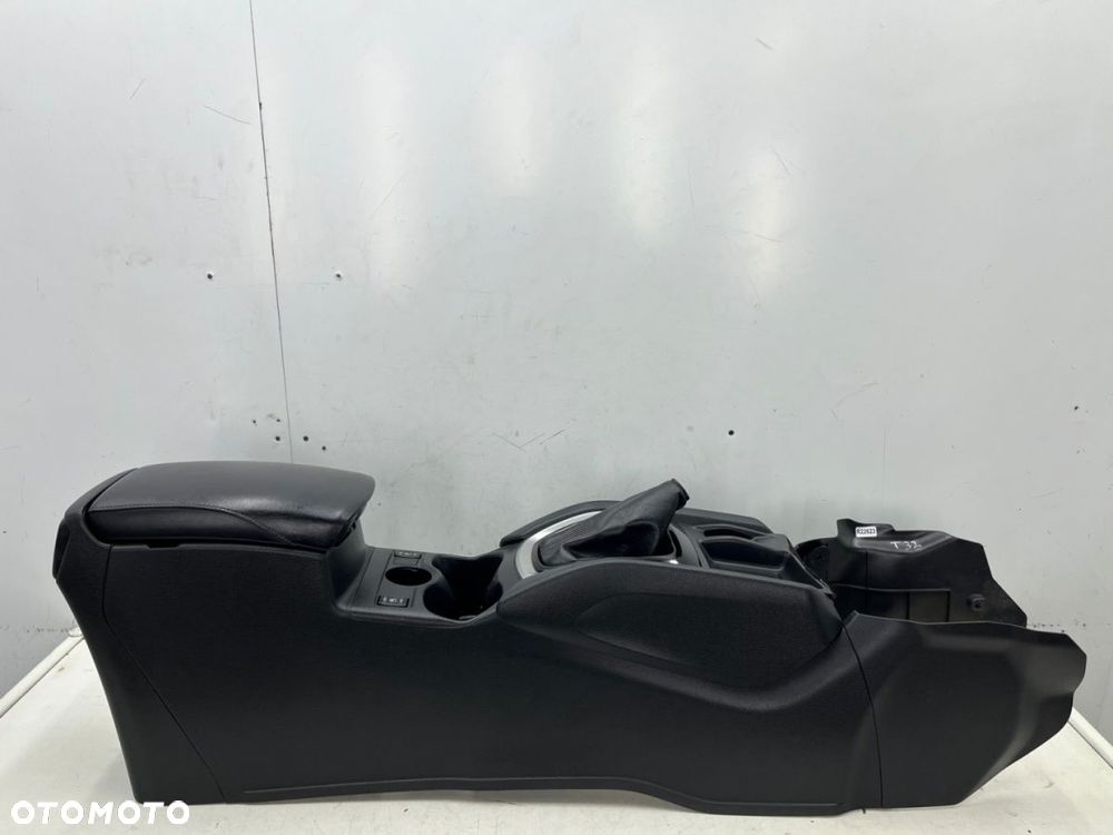 Tunel środkowy Nissan X-Trail III T32 Rogue 13-21r. podłokietnik obudowa uchwyty na kubki mieszek - 11