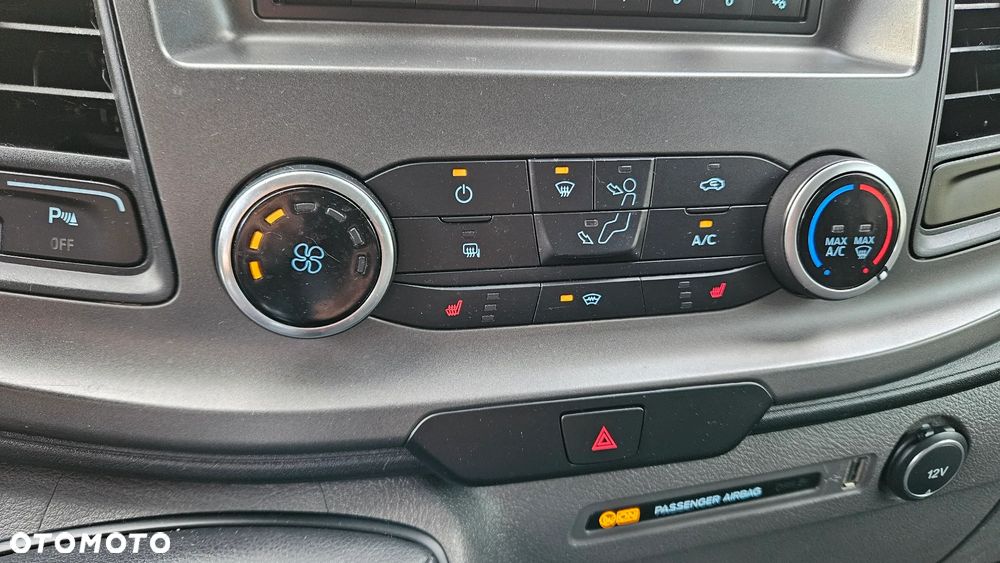 Ford Custom 2,0 TDCI L2 Długi Klima Webasto Kamera Podgrzewana Szyba Hak - 20