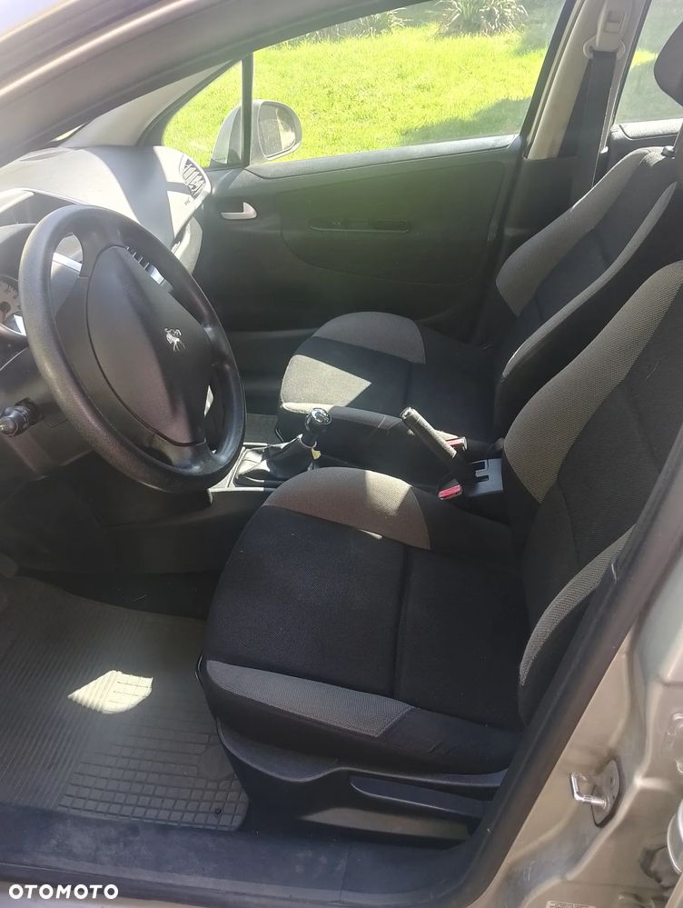 Peugeot 207 1.4 - 2