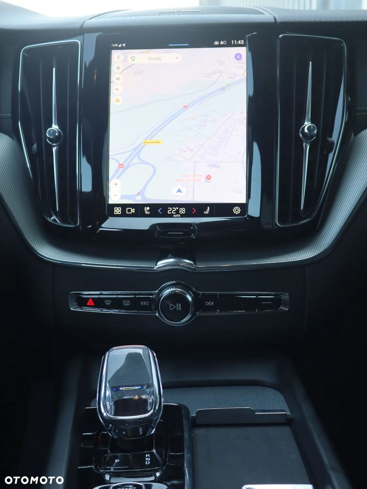 Volvo XC 60 B5 B AWD Ultimate Black Edition - 12