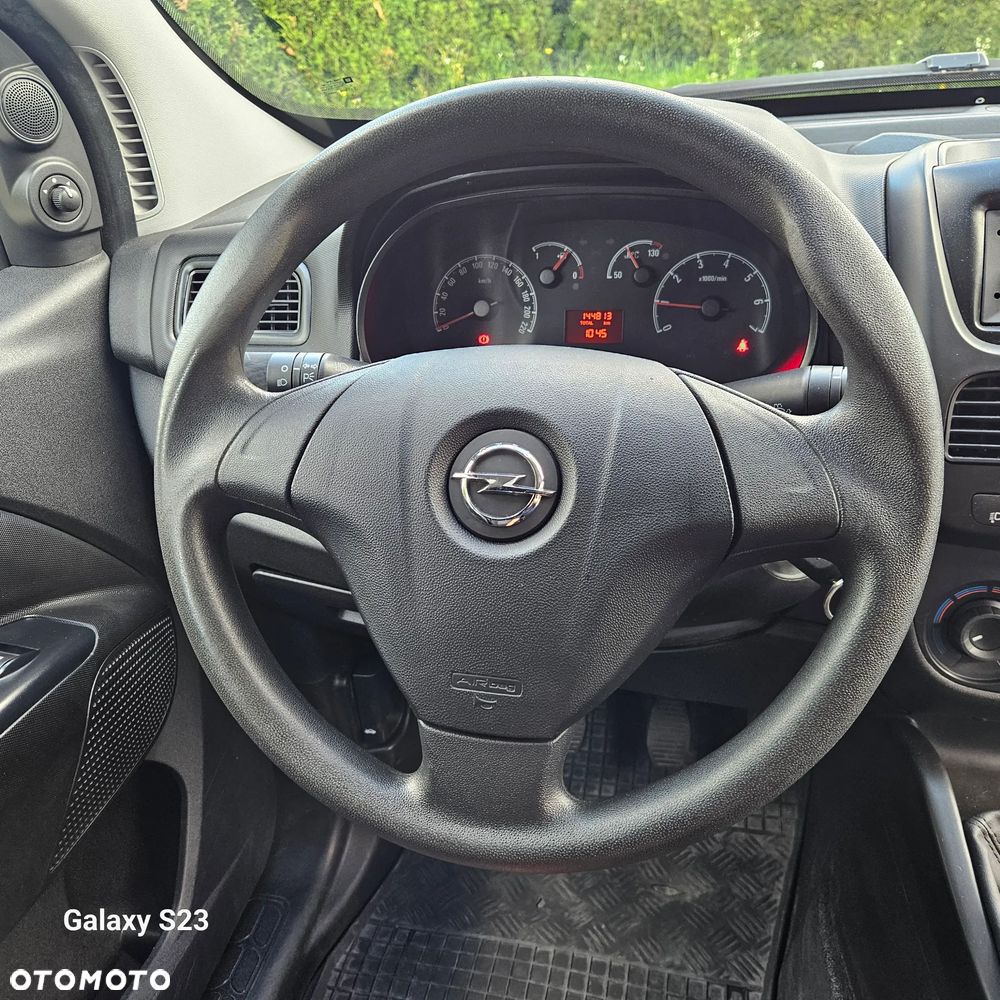 Opel COMBO - 38