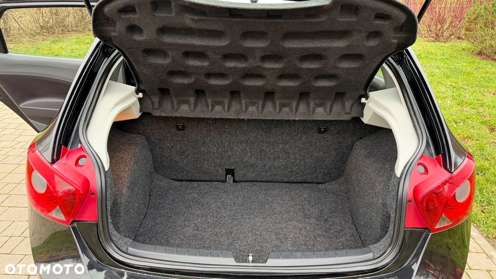 Seat Ibiza 1.4 16V Style - 24