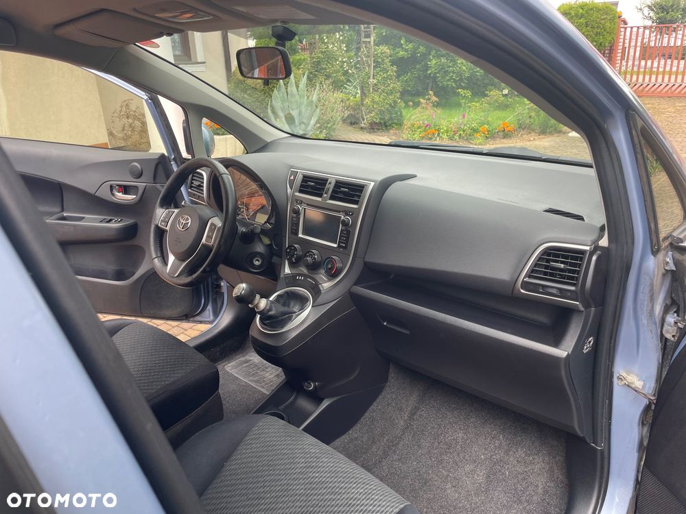 Toyota Verso S 1.33 VVT-i Comfort - 27