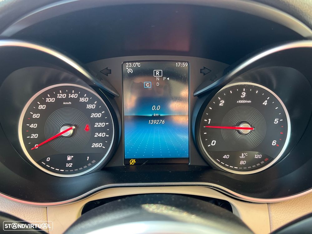 Mercedes-Benz C 220 d Avantgarde - 21
