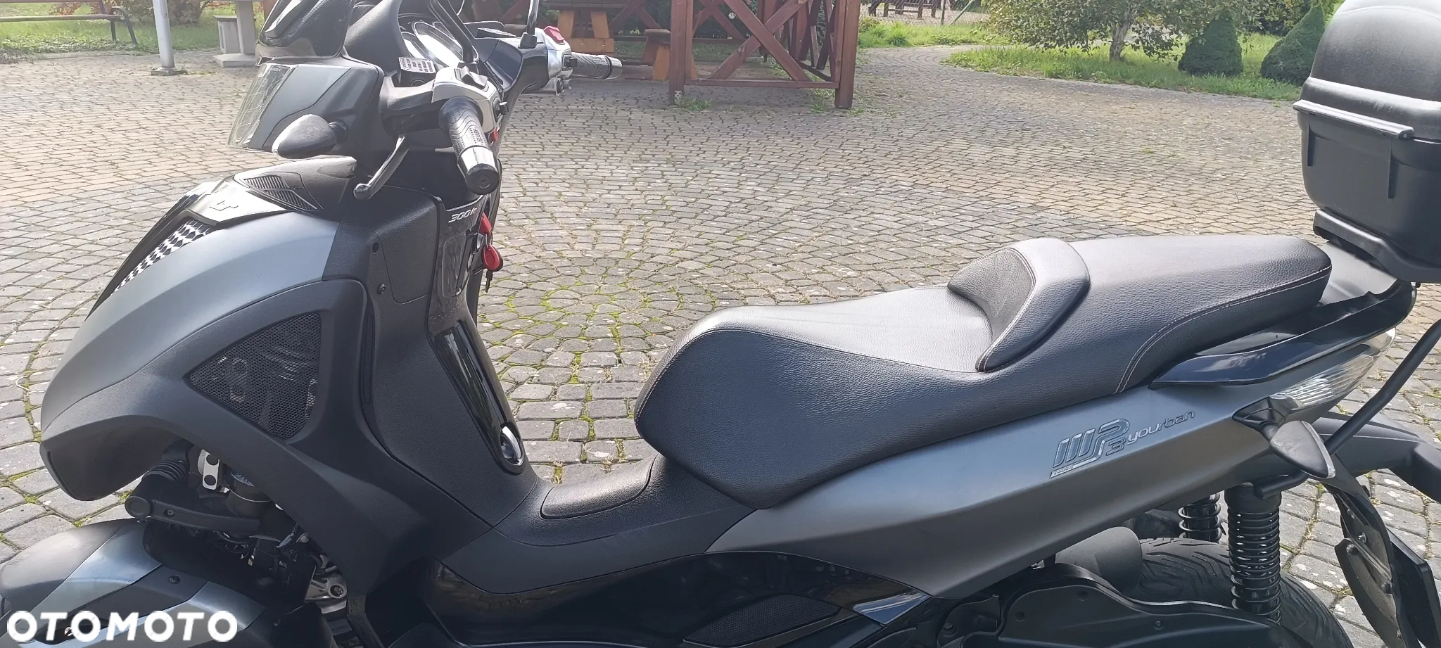 Piaggio MP-3 - 6