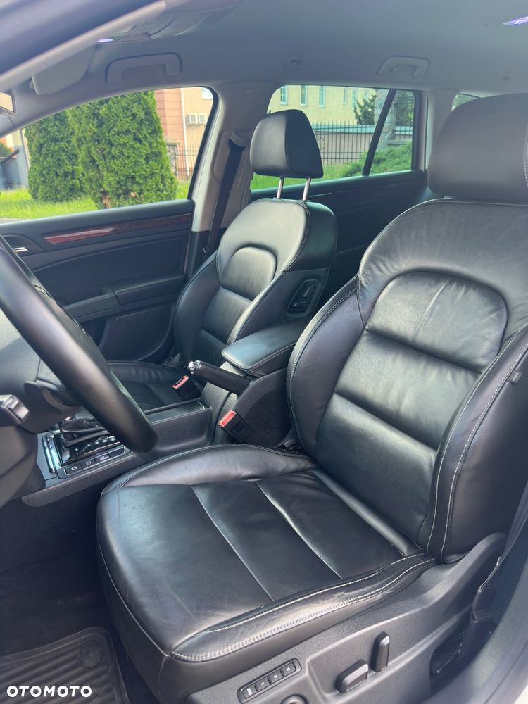 Skoda Superb 2.0 TDI DSG Exclusive - 7