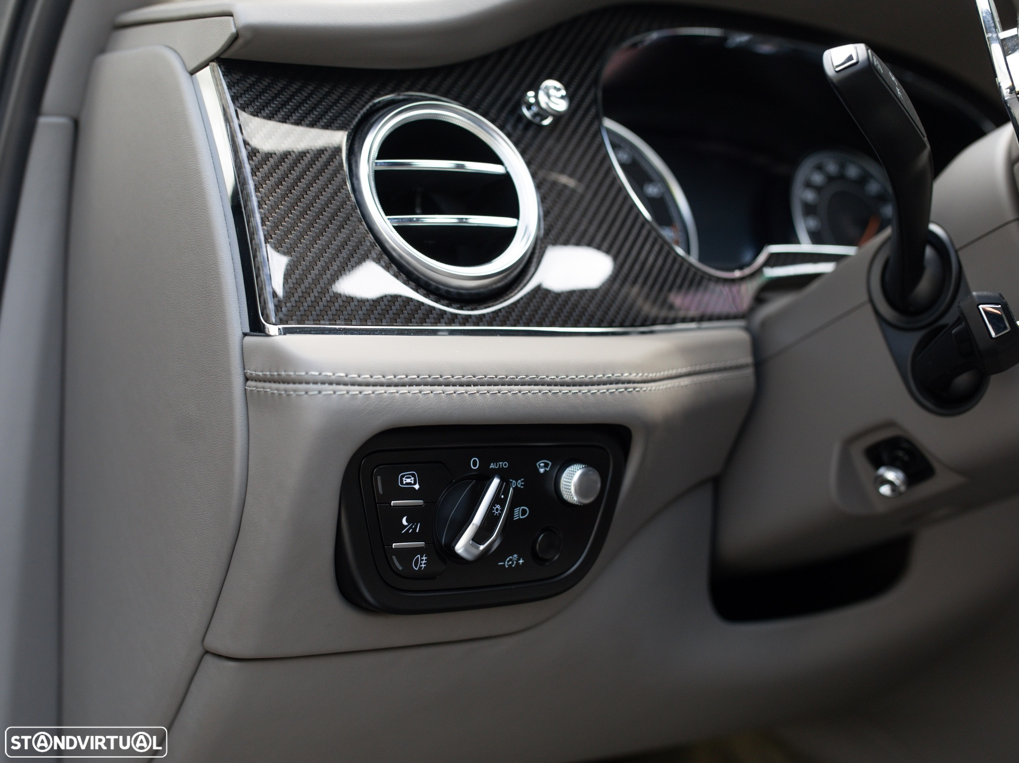 Bentley Bentayga V8 - 46