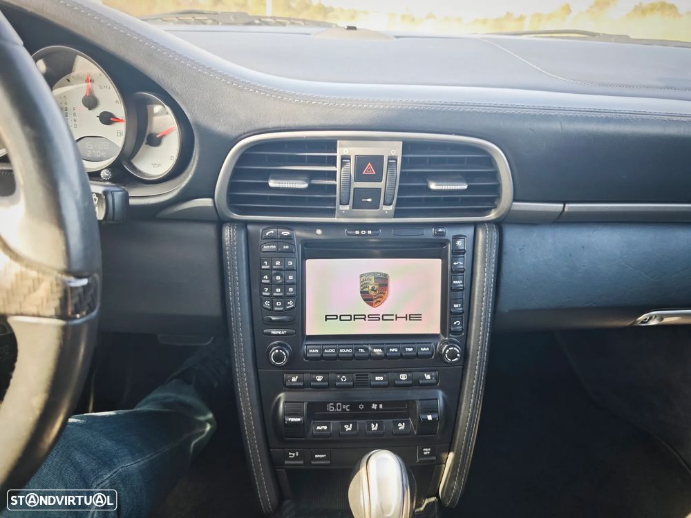 Porsche 911 (997) Carrera 4 Tiptronic - 9