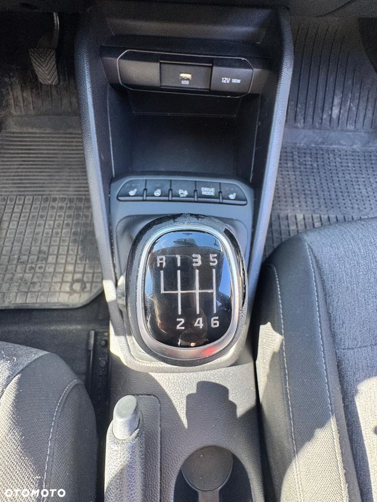 Kia Stonic 1.0 T-GDI MHEV M - 8
