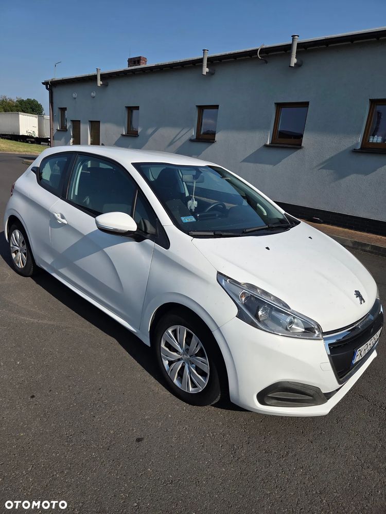 Peugeot 208 - 3