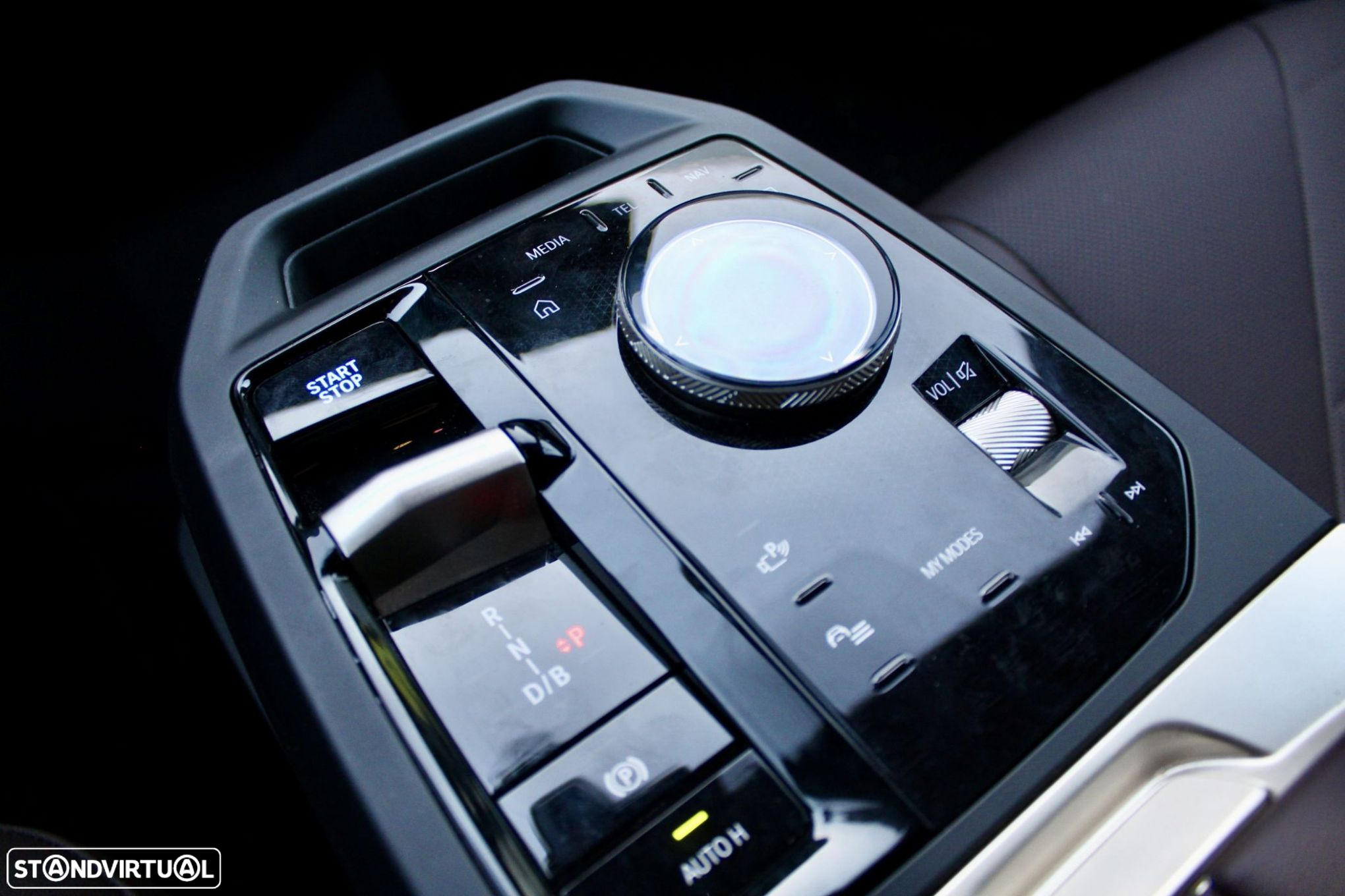 BMW iX xDrive 40 - 27