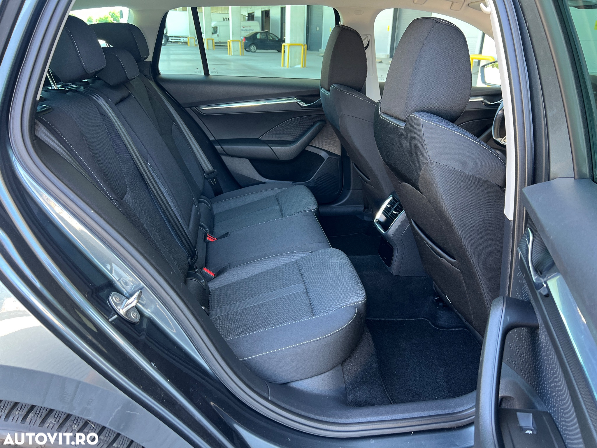 Skoda Octavia 2.0 TDI DSG Style - 11