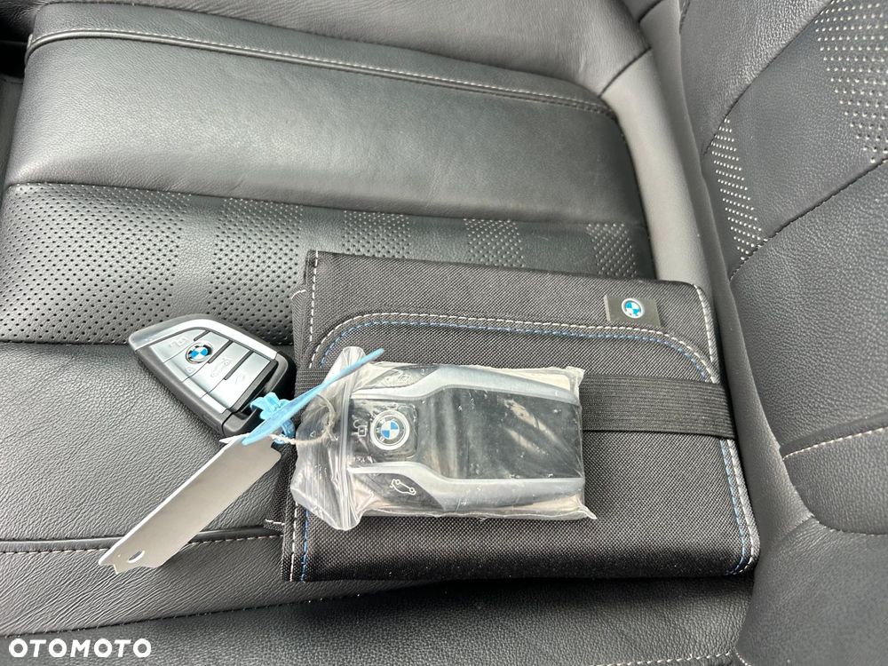 BMW X5 xDrive45e - 40