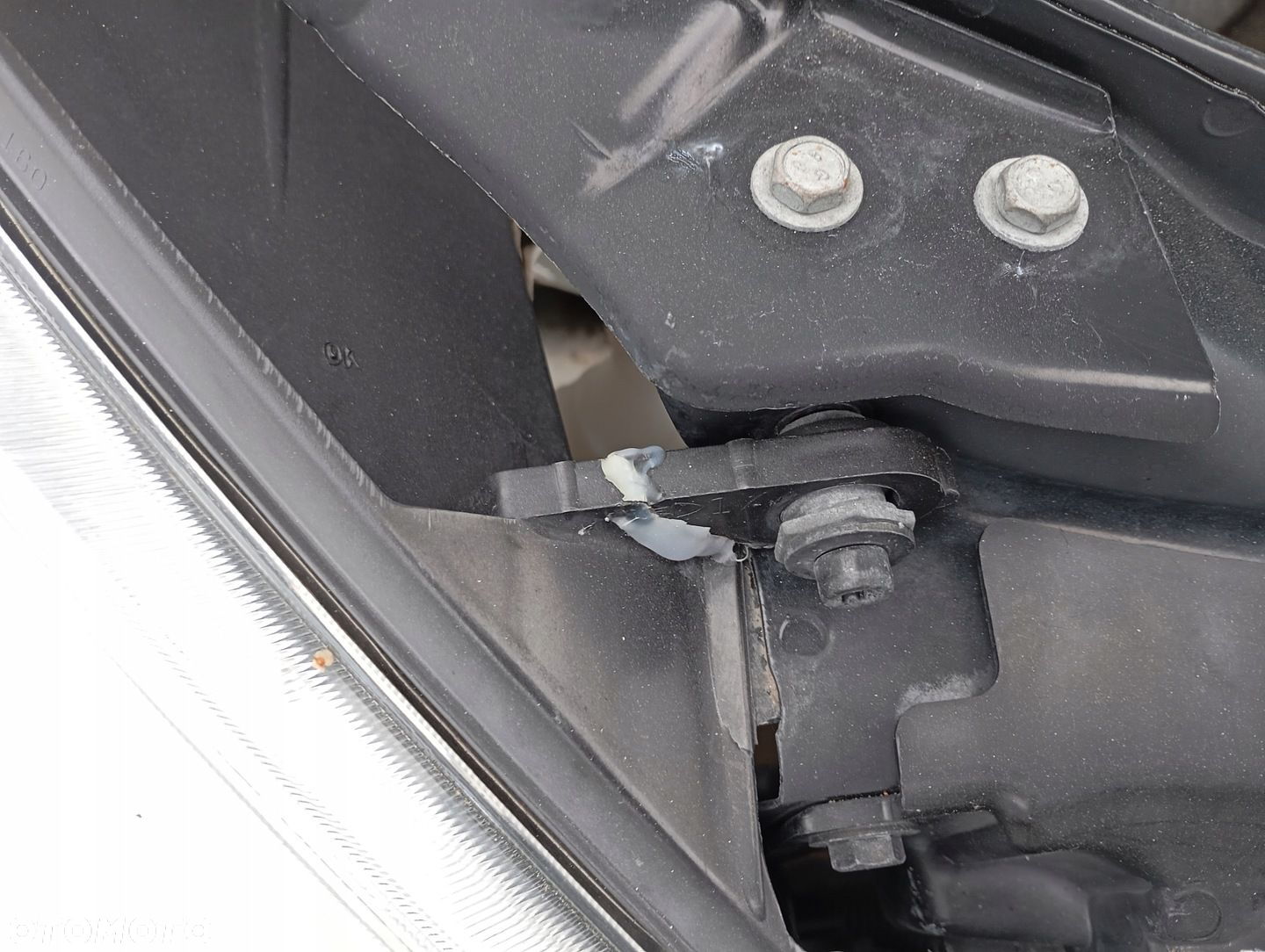 FORD KA II 2 MK2 1.2 PRZÓD ZDERZAK BŁOTNIK MASKA LAMPA REFLEKTOR BIAŁY F9 - 7