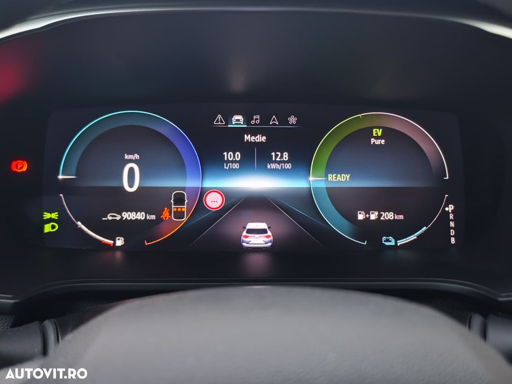 Renault Megane E-TECH Plug-in 160 BUSINESS EDITION - 23