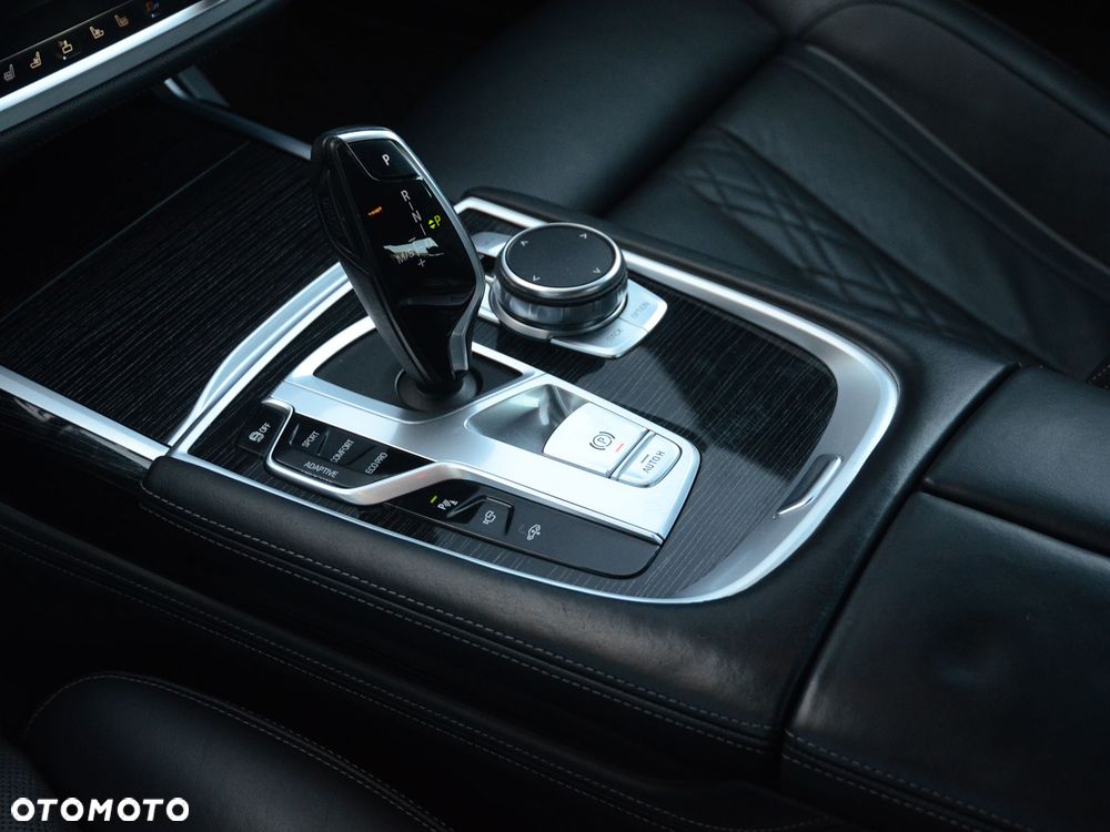 BMW Seria 7 - 25