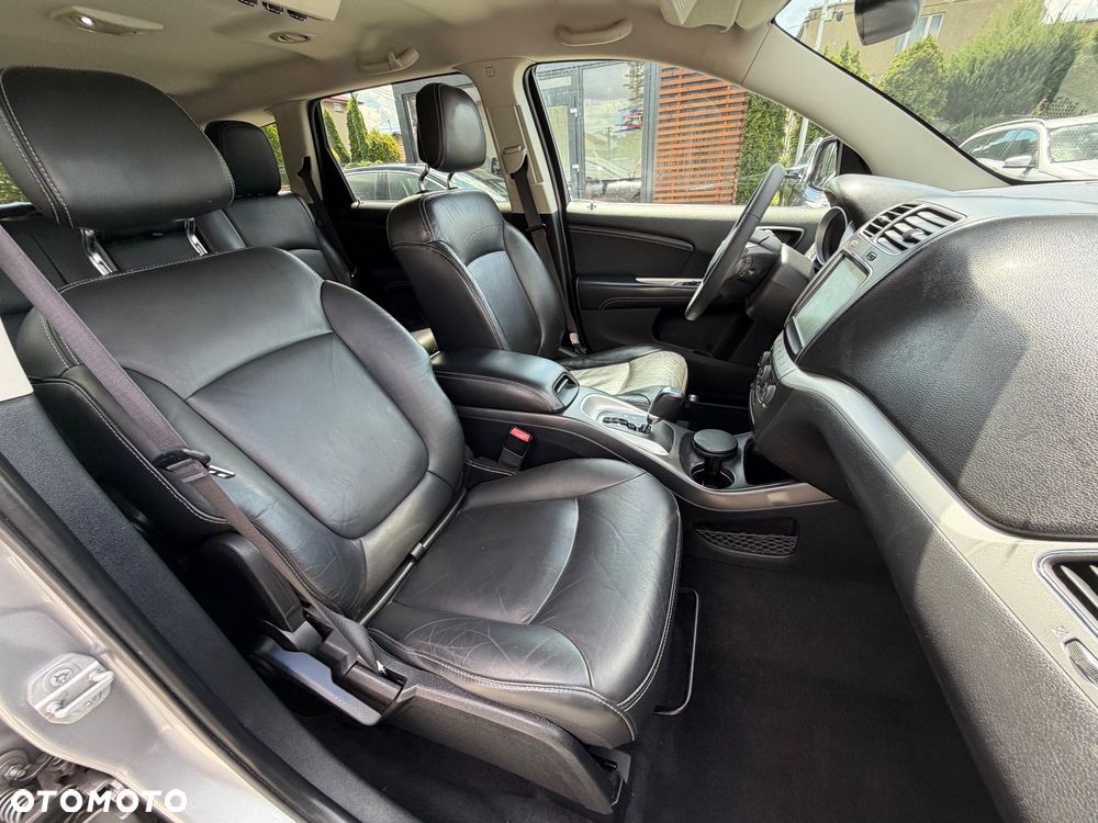 Fiat Freemont 2.0 Multijet 16V DPF Automatik Allrad Lounge - 36