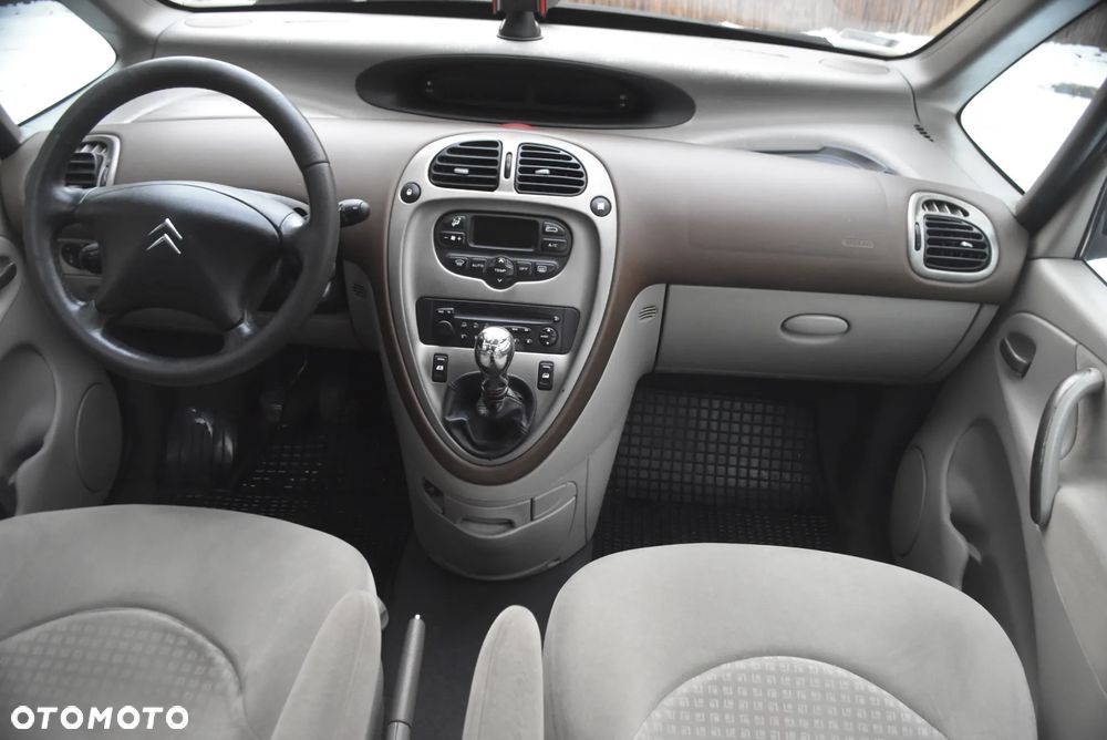 Citroën Xsara Picasso 1.6 Exclusive - 7
