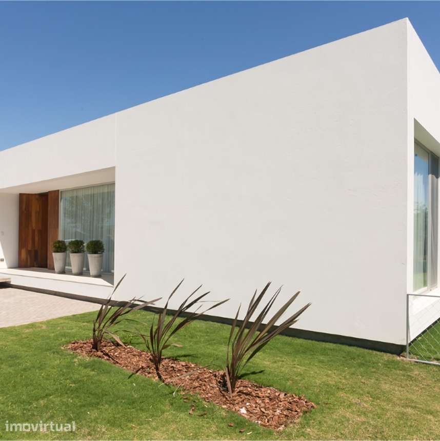 Moradia isolada T3 com piscina de design e construção moderna RSF - Grande imagem: 3/26