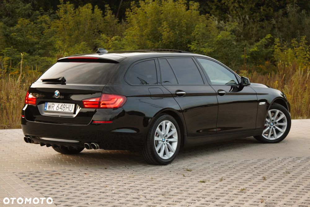 BMW Seria 5 528i Touring - 7