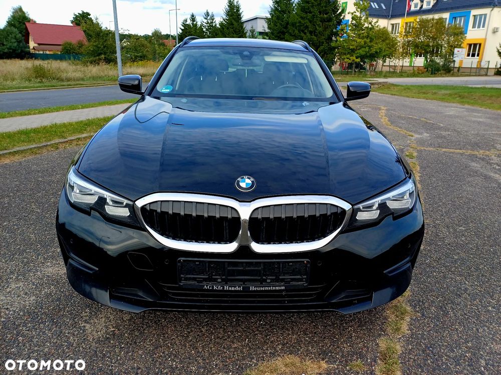 BMW Seria 3 318d Edition Luxury Line Purity - 8