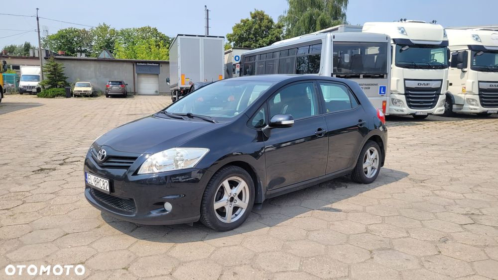 Toyota Auris 1.4 D-4D Premium MM - 26