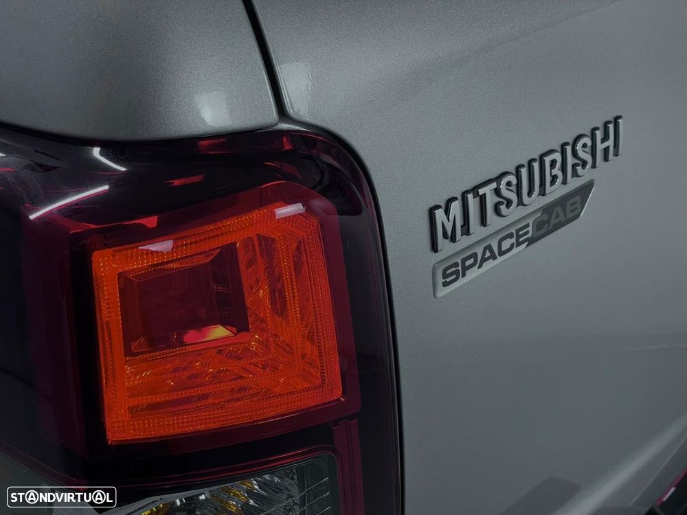 Mitsubishi L200 2.3 DI-D Strakar Space Cab Connect Edition 4WD - 32