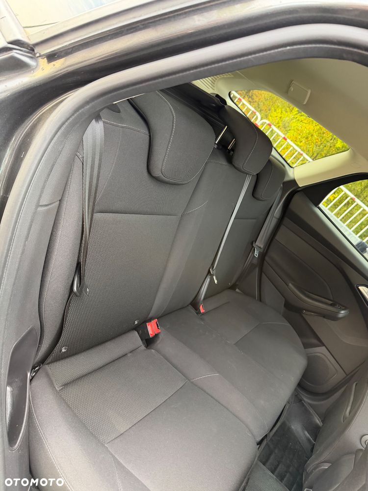 Ford Focus - 19