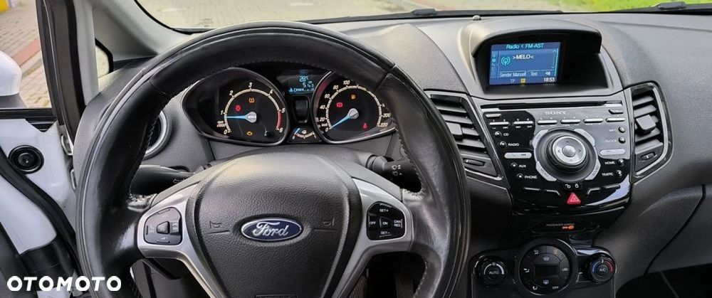 Ford Fiesta 1.6 TDCi DPF Platinium X - 12
