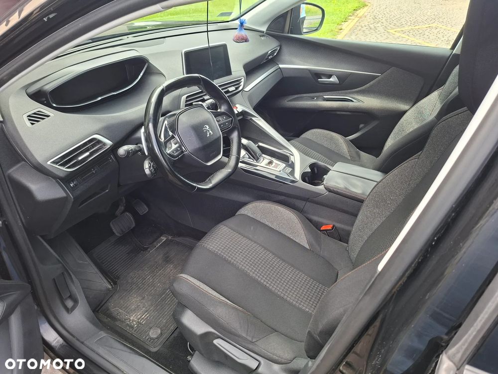 Peugeot 3008 1.5 BlueHDi Active S&S EAT8 - 6
