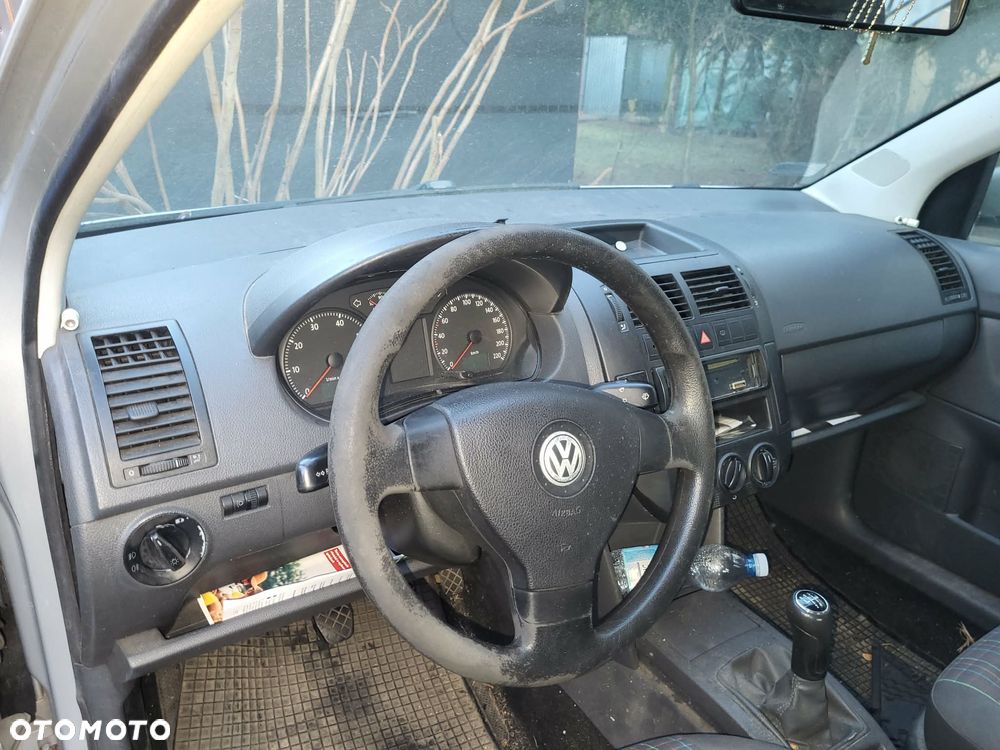 Volkswagen Polo 1.2 12V Comfortline - 4