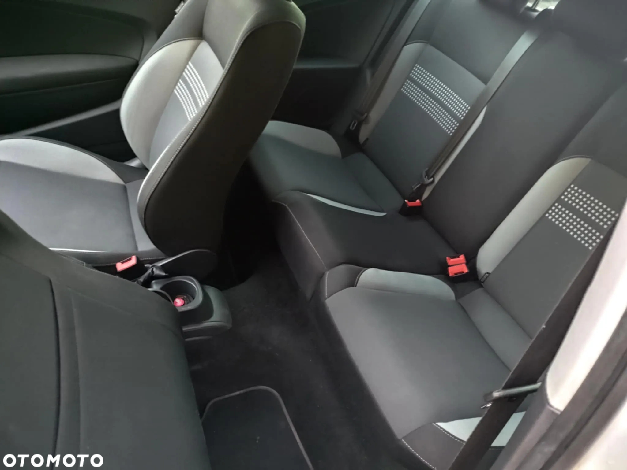 Volkswagen Polo 1.2 Life - 14