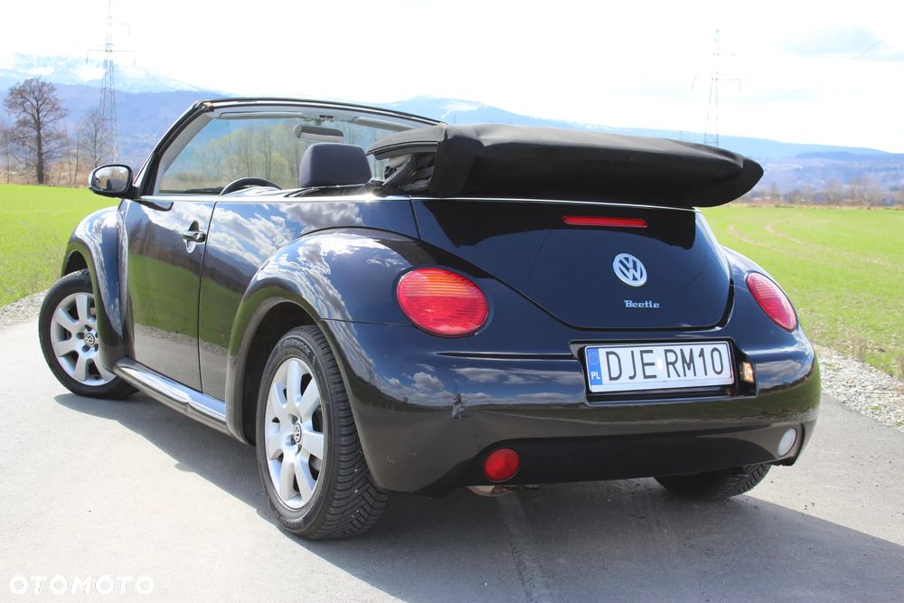 Volkswagen New Beetle 2.0 - 17