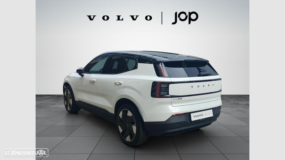 Volvo EX30 69 kWh Single Motor Extended Range Plus - 4