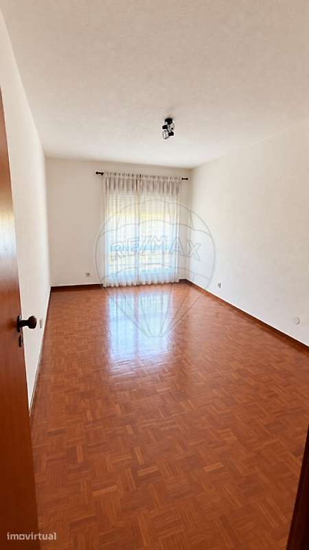Apartamento T2 para arrendamento - Grande imagem: 3/7