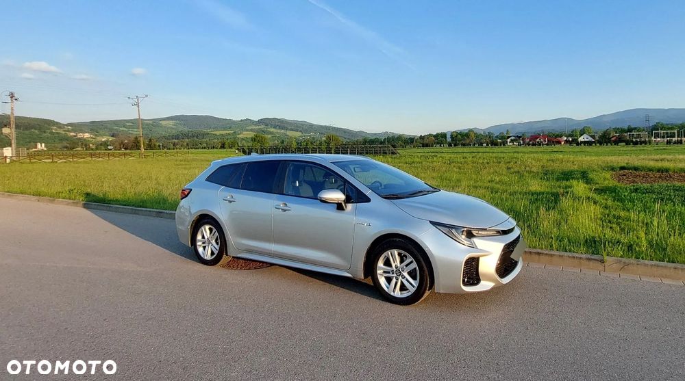 Toyota Corolla 1.8 Hybrid Selection - 4