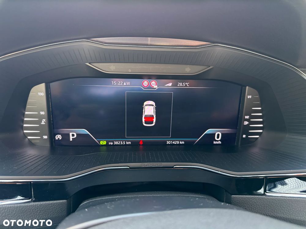 Skoda Superb 2.0 TDI SCR 4x4 L&K DSG - 6