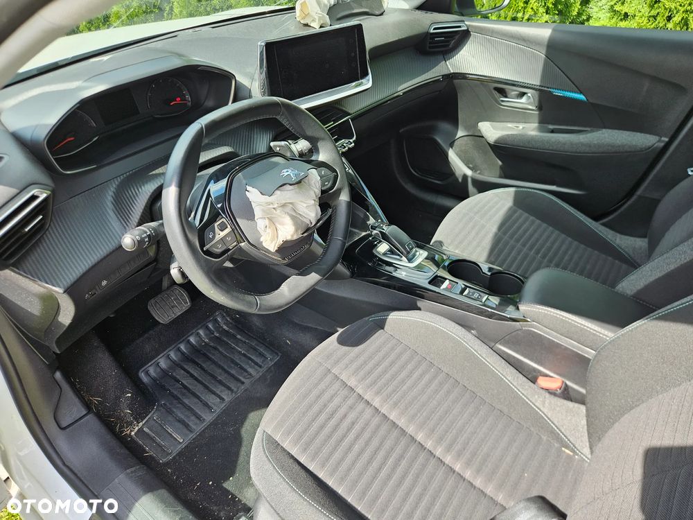 Peugeot 208 1.2 PureTech Active S&S EAT8 - 12