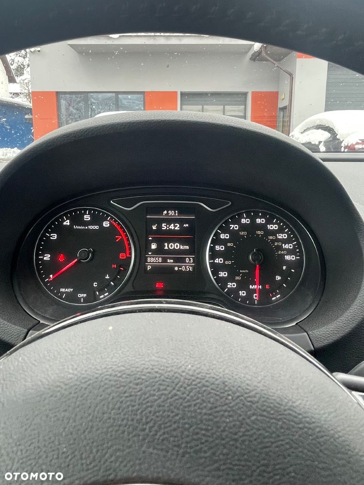 Audi A3 Limousine 40 TFSI Quattro S tronic - 10