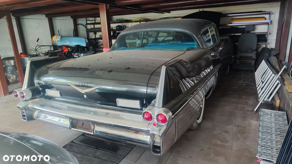 Cadillac Fleetwood - 4